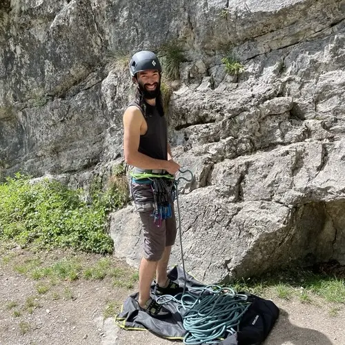 Schatzmeister Arne Passon beim Klettern | © DAV AlpinClub Kassel