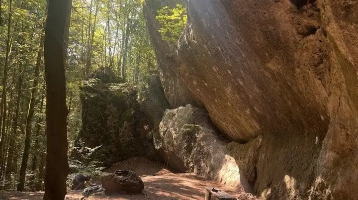 Bank vor Felsen | © DAV AlpinClub Kassel